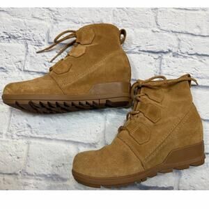 SOREL Evie Wedge Tan Suede Lace up Bootie Size 8 NL3322-224 1870421224